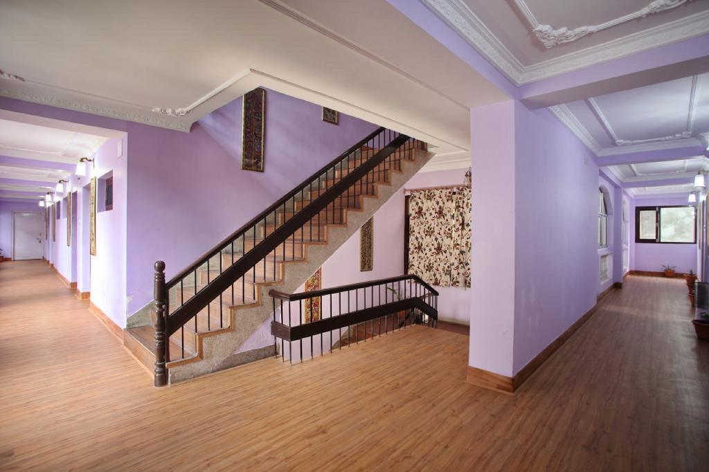 Hotel Ibni Kabeer Srīnagar Dış mekan fotoğraf